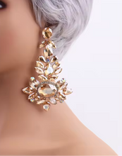 Load image into Gallery viewer, Large Diamanté Formal Statement Clip on Earring