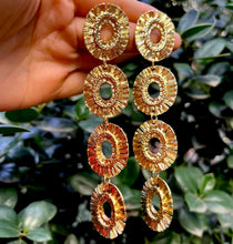 Load image into Gallery viewer, Gold Statement Earring