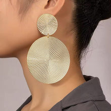 Load image into Gallery viewer, Oversized Metal Statement Earring